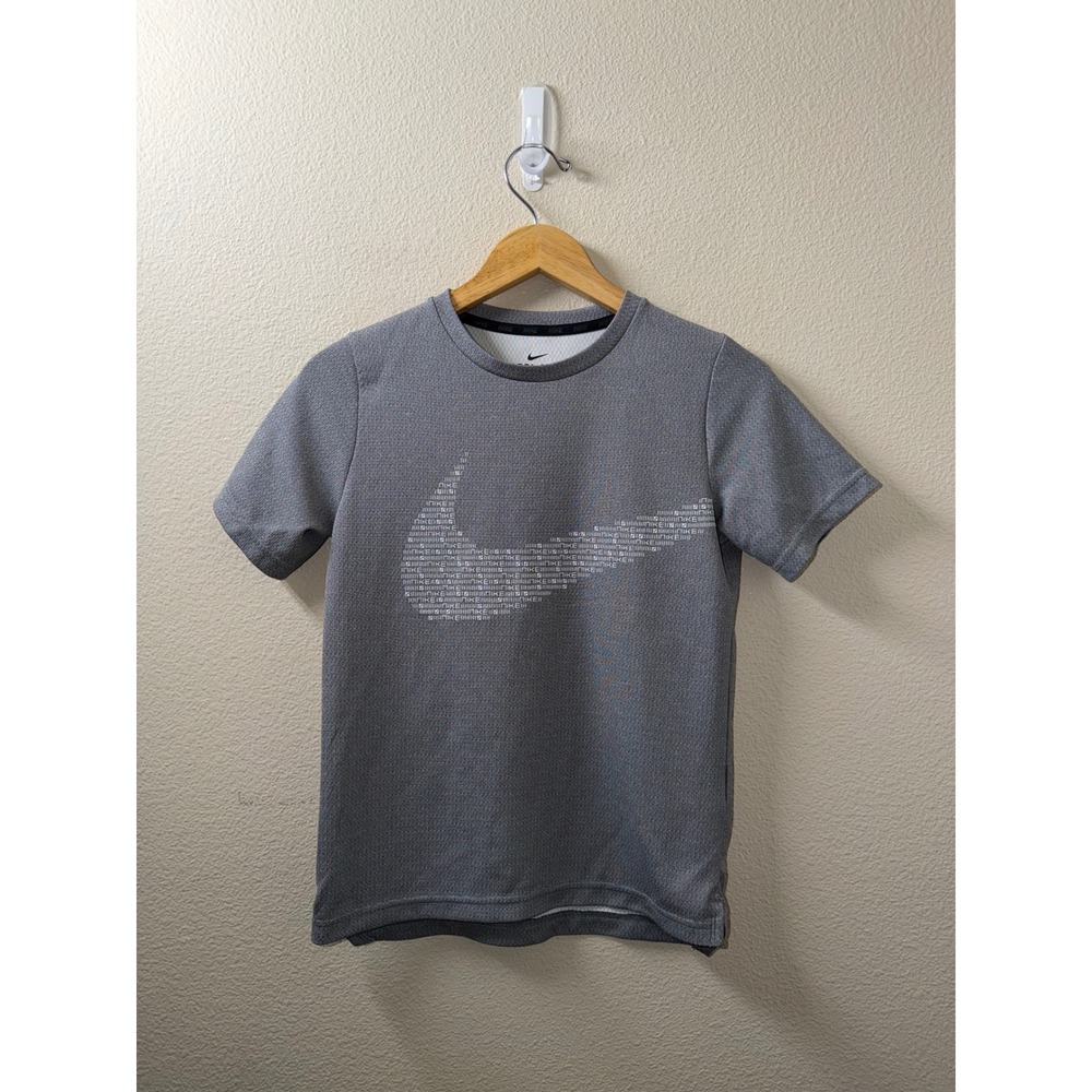 Boys Nike Drifit Shirt Size Medium